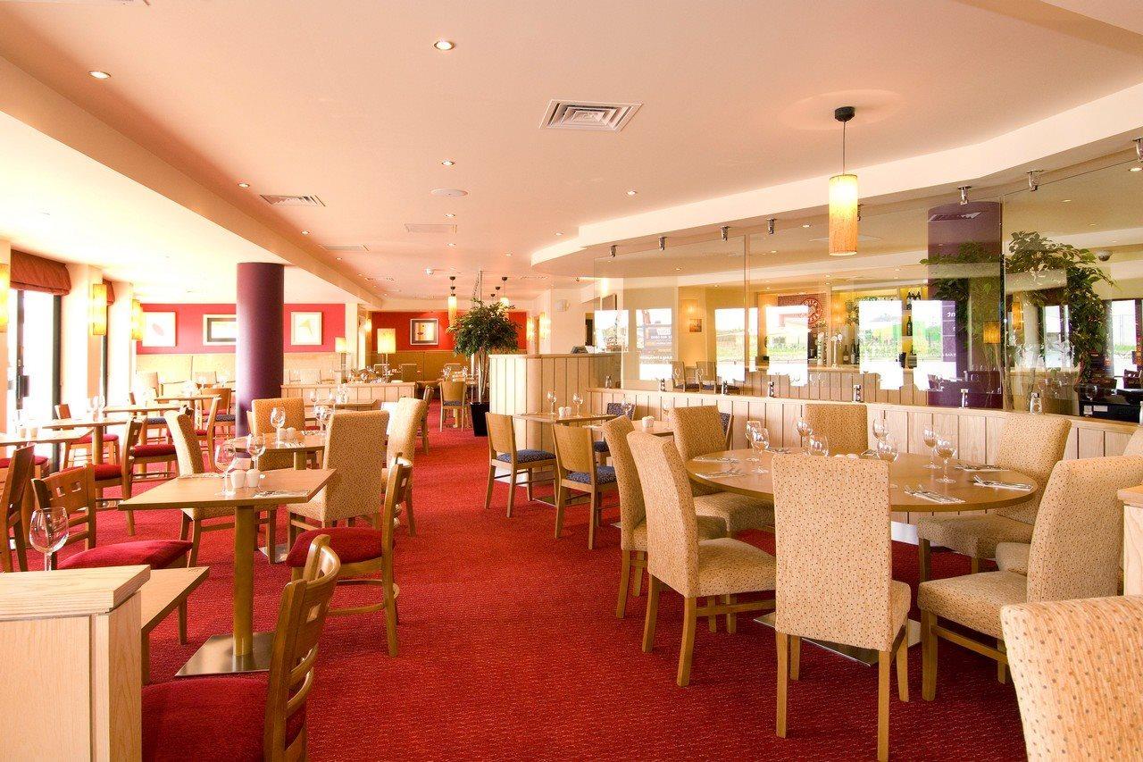 Premier Inn Cambridge Girton  Exterior photo