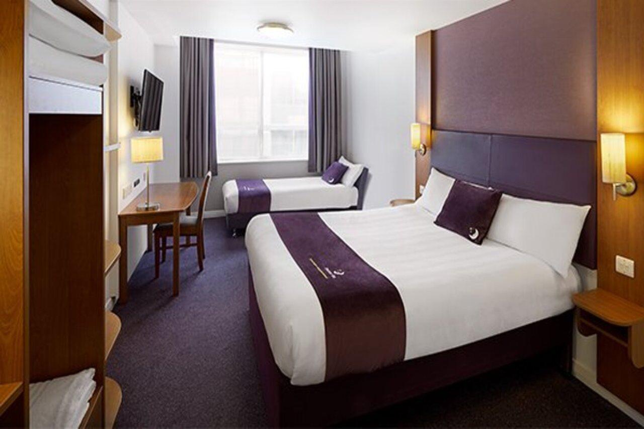 Premier Inn Cambridge Girton  Exterior photo