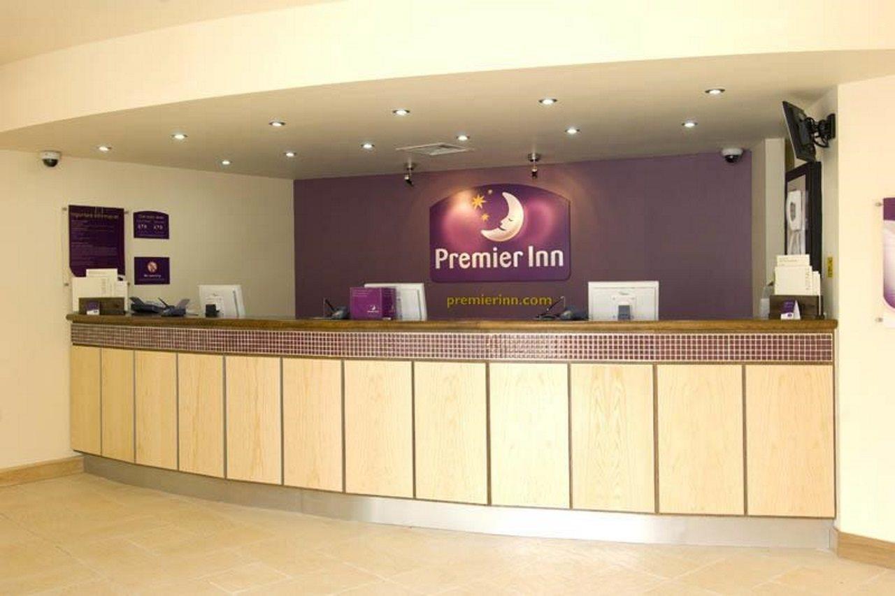 Premier Inn Cambridge Girton  Exterior photo