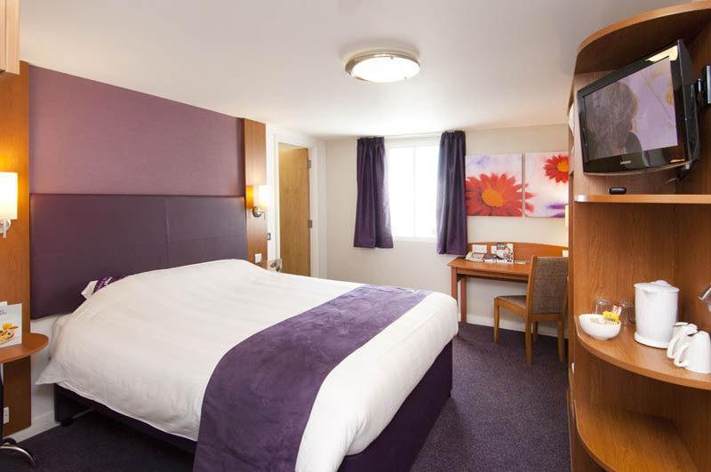 Premier Inn Cambridge Girton  Exterior photo