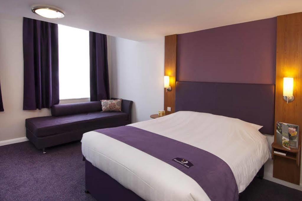Premier Inn Cambridge Girton  Exterior photo